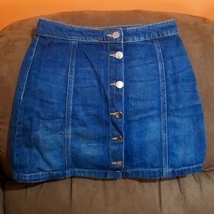 Size 4 H&M jean skirt.